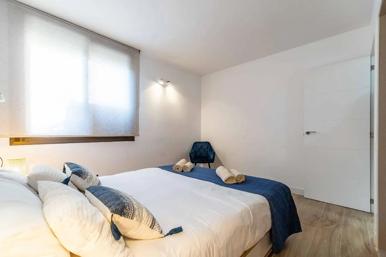 פואנגירולה Sur Suites Palmeras 6 0*,  ספרד
